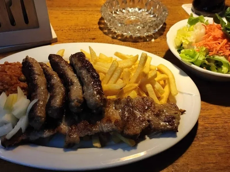 SPEZIALITÄTEN-RESTAURANT STADT-HÖCHST