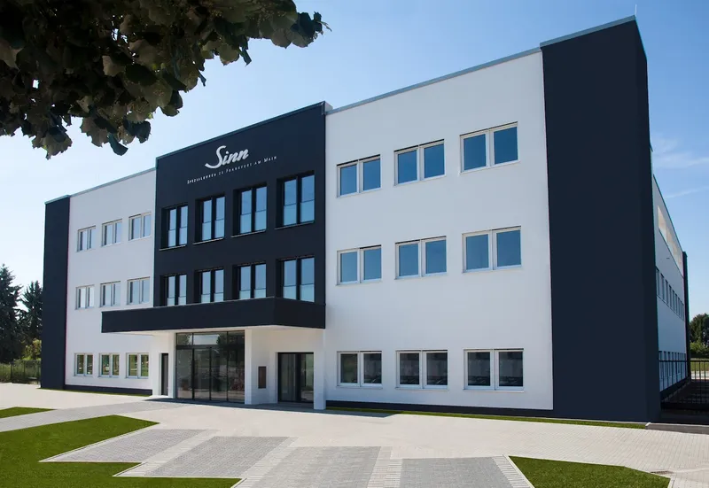 Sinn Spezialuhren GmbH – Stammsitz / Corporate Headquarters – Shop & Service