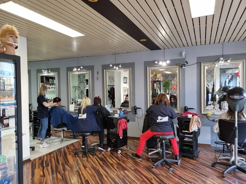 Janneth's Beauty Salon