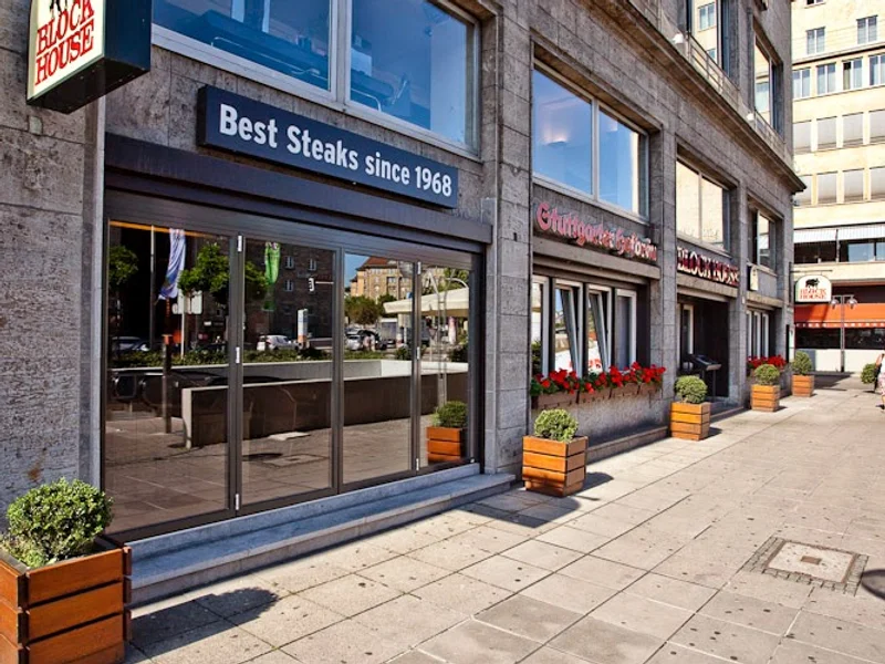 BLOCK HOUSE Arnulf-Klett-Platz