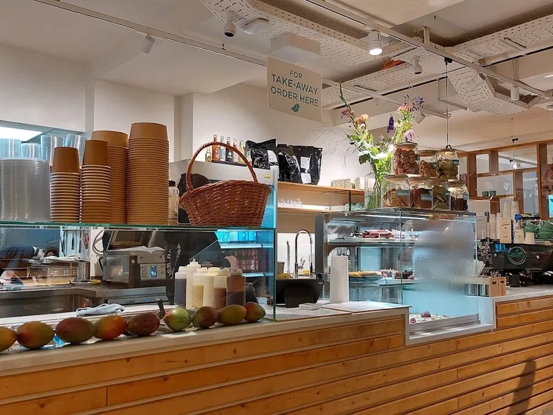 BIRDIE & CO. Deli · Café