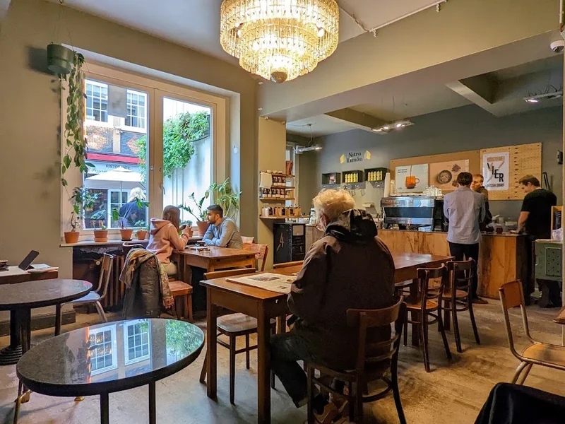 RVTC Rösterei VIER Wallstreet