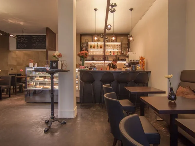 LIST Café & Vinothek