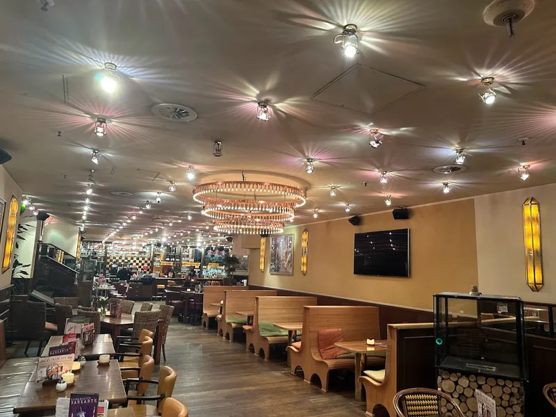 Cafe Extrablatt