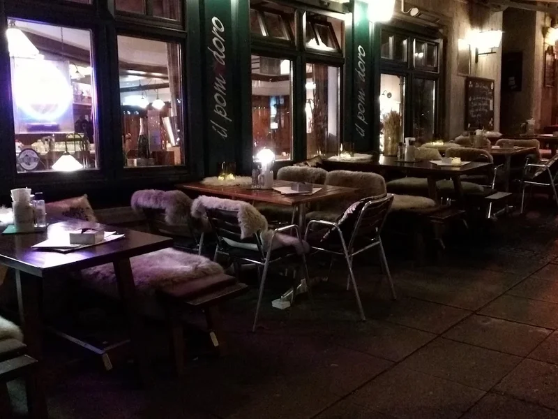 Il Pomodoro Wilhelmsplatz S-Mitte