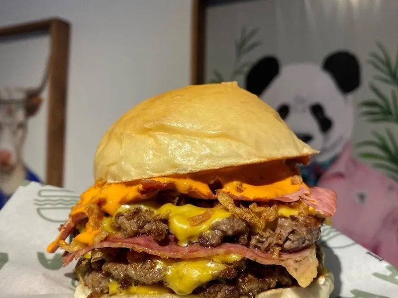 Arca Alacati - Düsseldorf Burger Smashburger Restaurant
