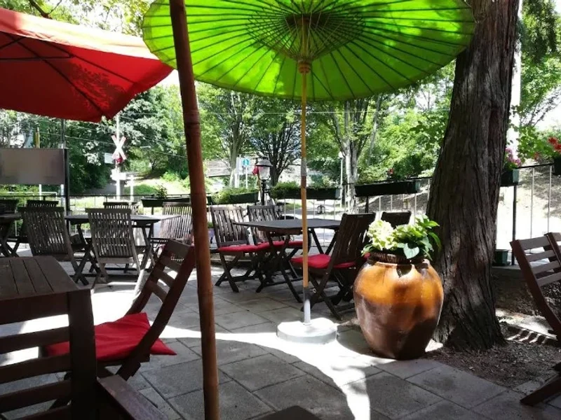 Thai Thaani Restaurant