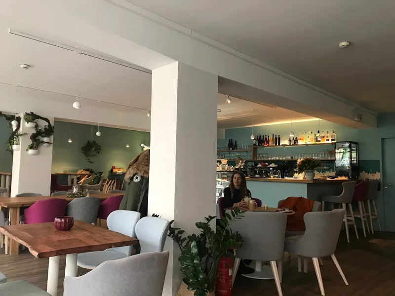 Energetic life Restaurant