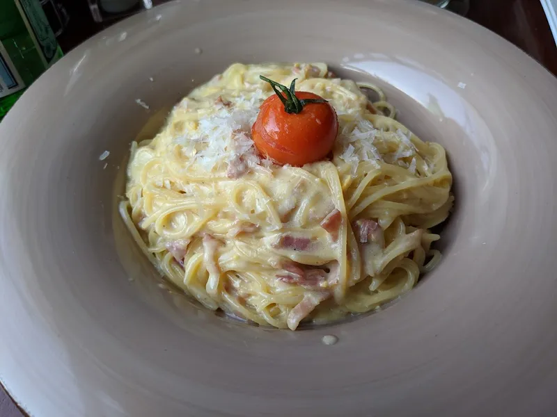 SENZANOME Cucina Italiana
