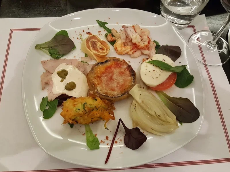 G. Saitta • Italienische Feinkost und Delikatessen