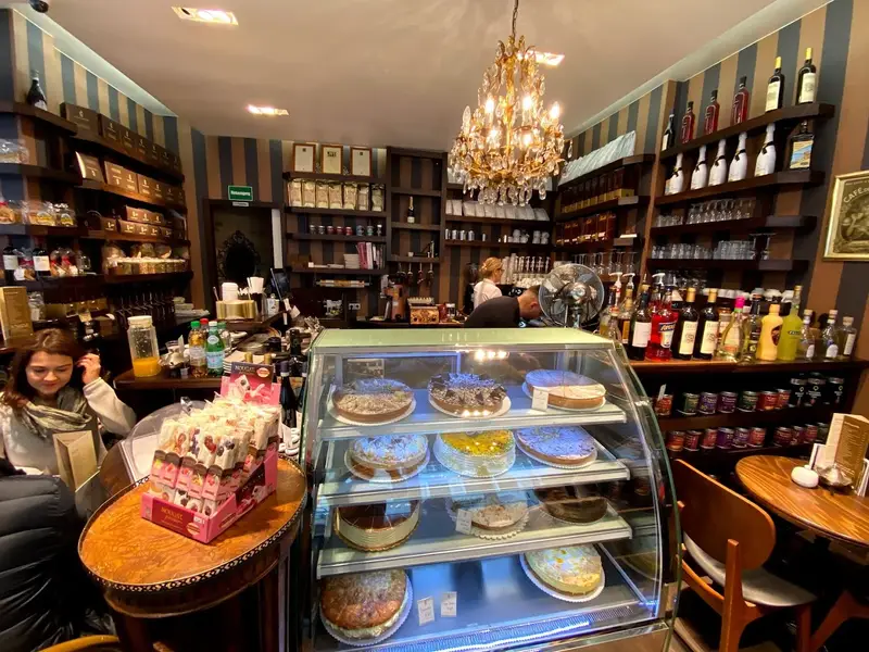 Glora Kaffeehaus / Stuttgart