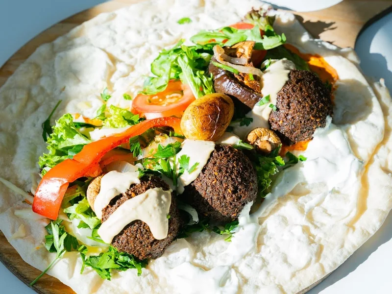 Falloumi - Döner & Falafel