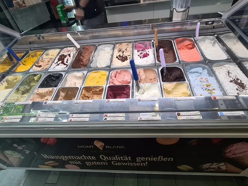 Mont Blanc Gelateria