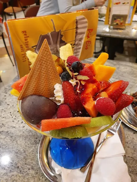 Claudio Camerin Eiscafé