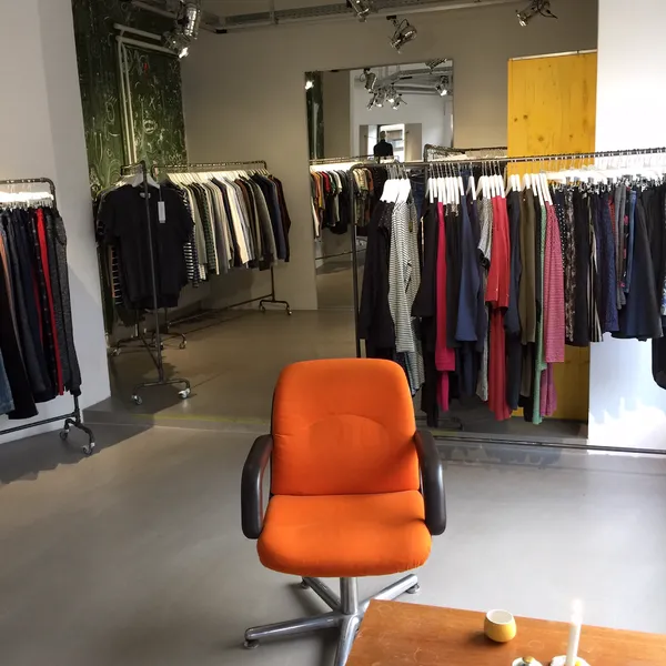 schlechtmensch, Fairtrade-Modegeschäft, Jeans, Hosen, Shirts, Socken, Hemden, Pullover, Blusen, Kleider, Taschen