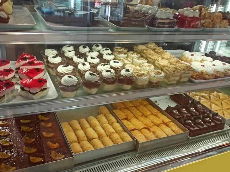 Karamellino Griechische Konditorei