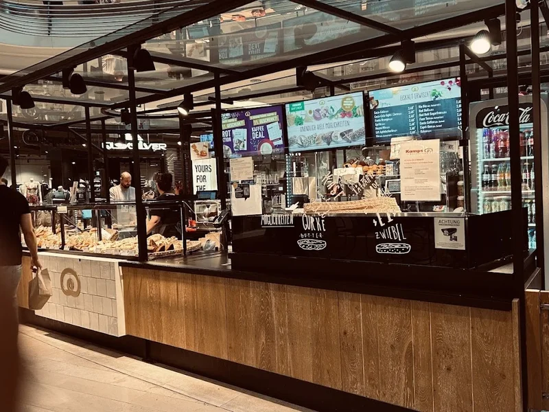 Kamps Bäckerei mit Backstube