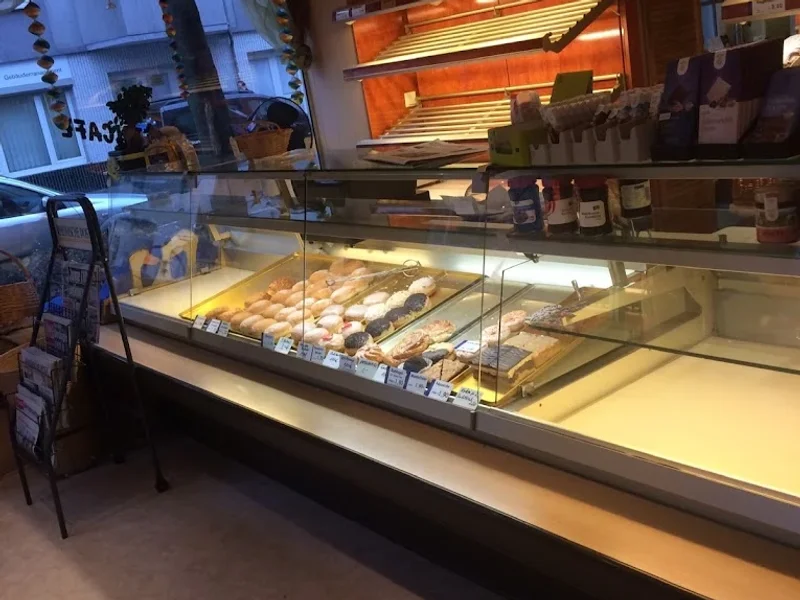 Back-Eck, Bäckerei / Stehcafe