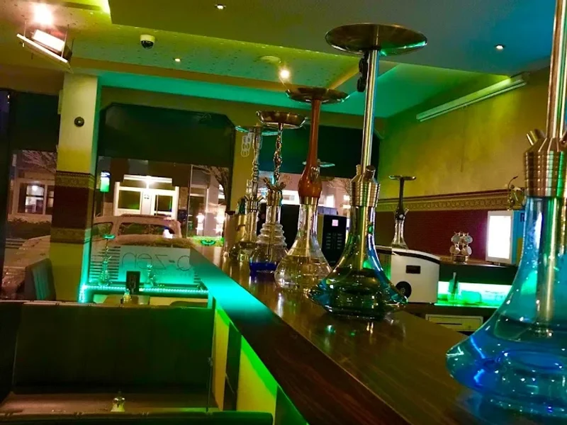 Q-Zen Bar Lounge