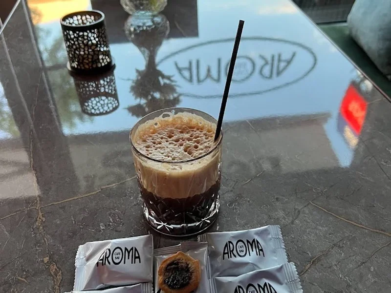AROMA Cafe Bar