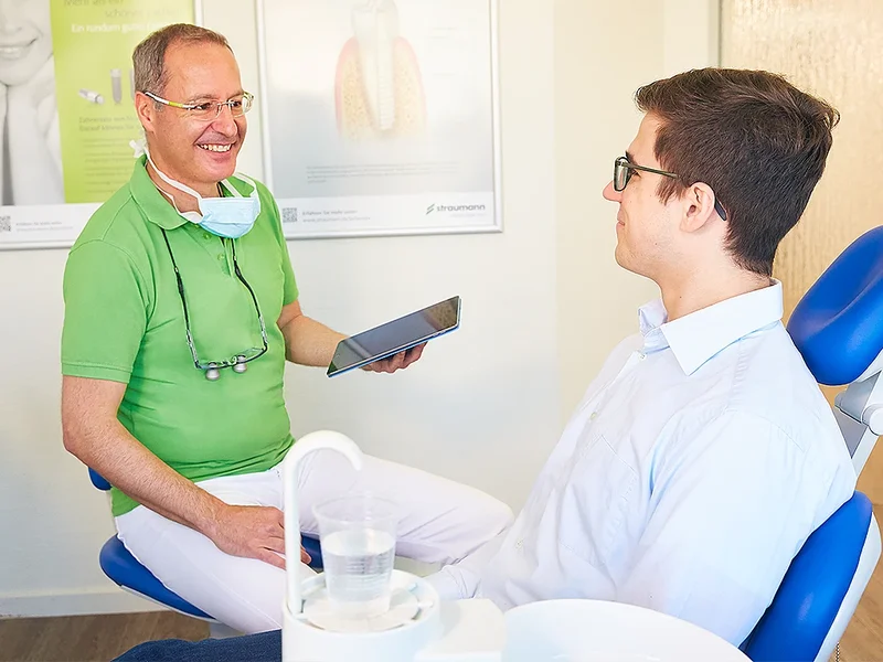 Zahnarzt Düsseldorf - Dr. Dirk Stolley