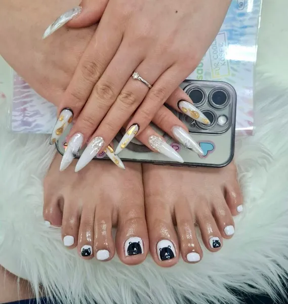 Julia Nails & Beauty (Lasches,Permanent Make Up) - Düsseldorf