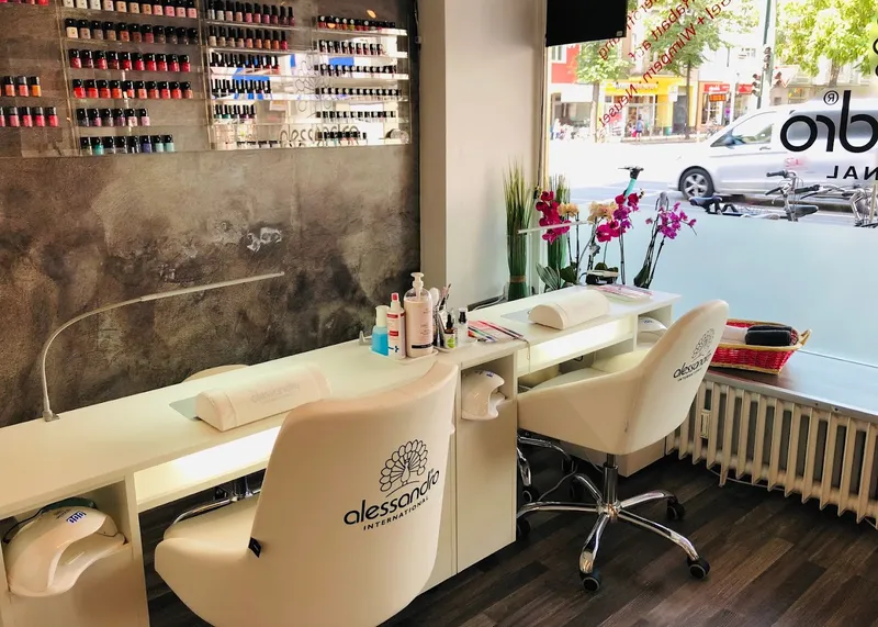 Alessandro Nails & Lashes