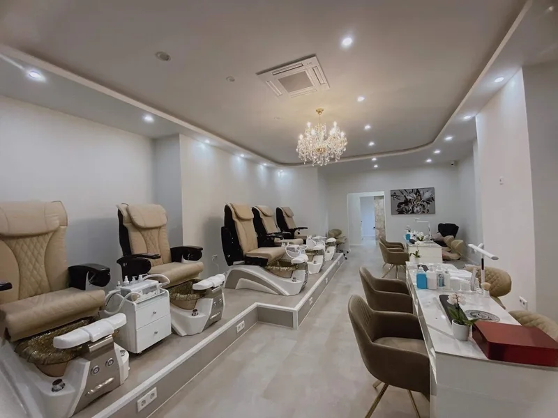 Cosmetic Nail Spa
