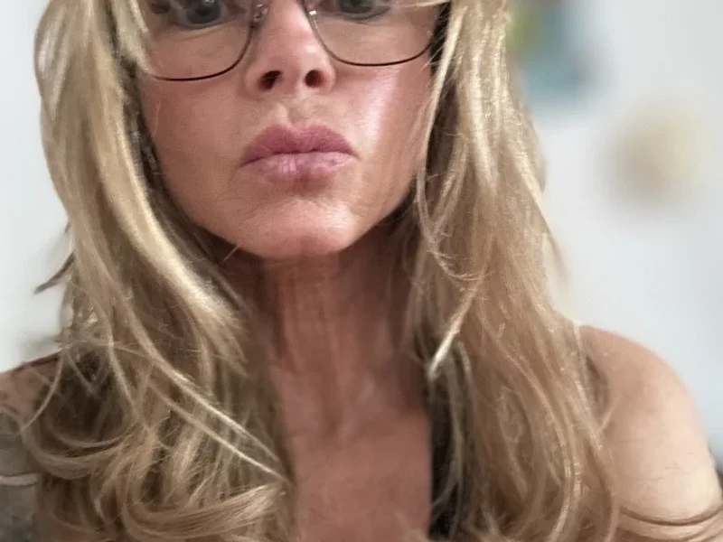 hautnah MIT HAND UND FUSS