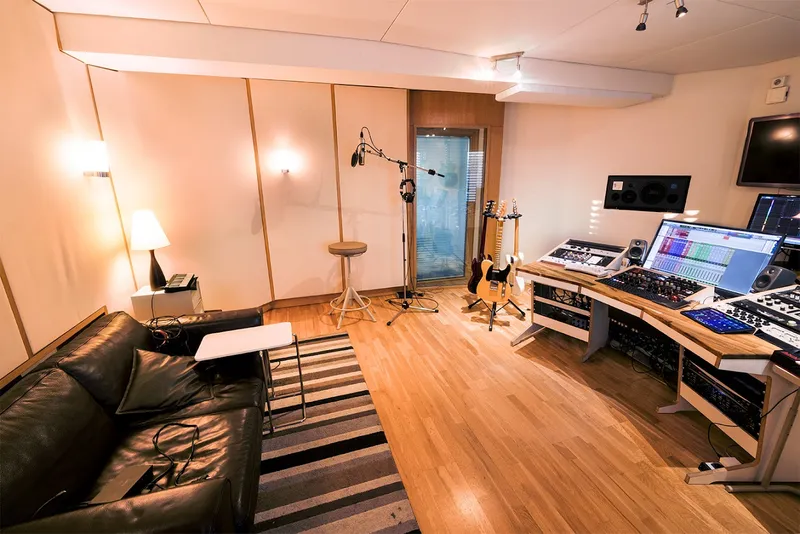 Floor6 Studios