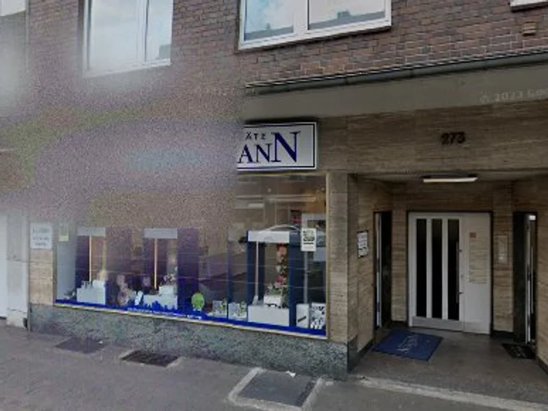 Herr Dr. med. Gerd Brückmann