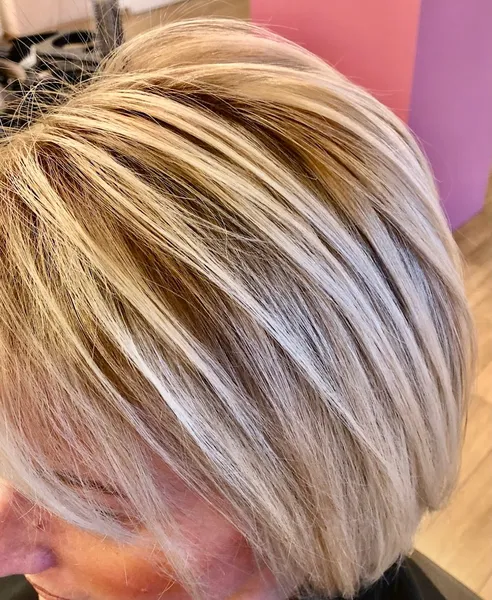 Coiffeur Marianne Gratl | Expert Coloriste | Intercoiffure