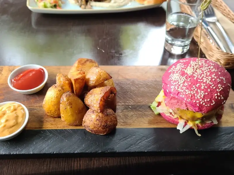 Kuli Alma | Vegan / israeli Restaurant, Cafe & Catering in Frankfurt am Main