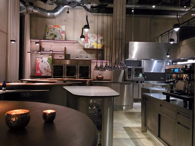 The Table Kevin Fehling