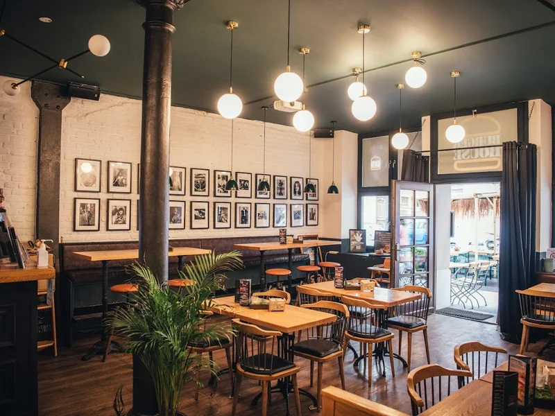 SMASH - BURGER & BAR by Burger House Westend