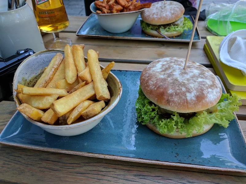 HANS IM GLÜCK - STUTTGART Caleido