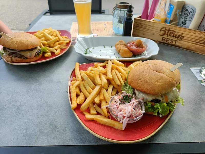 Jakes Diner Bar