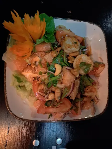 Lotus Lounge – Thai Kitchen and Bar