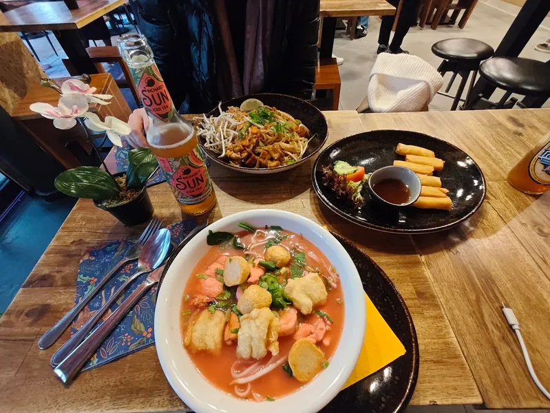 THAI STREET