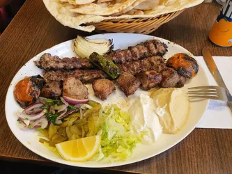 Liste 13 arabische restaurants in Stuttgart