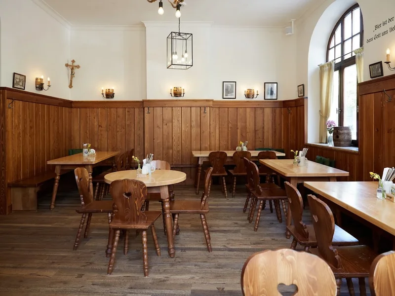 Ayinger am Rotkreuzplatz