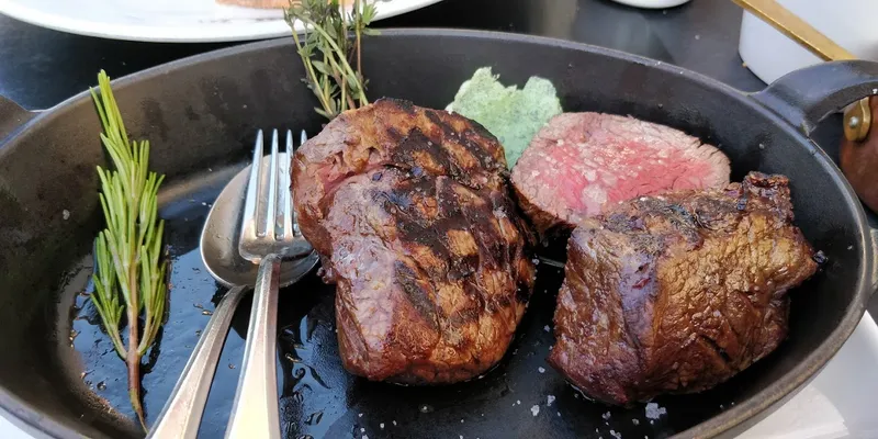 Grill im Künstlerhaus