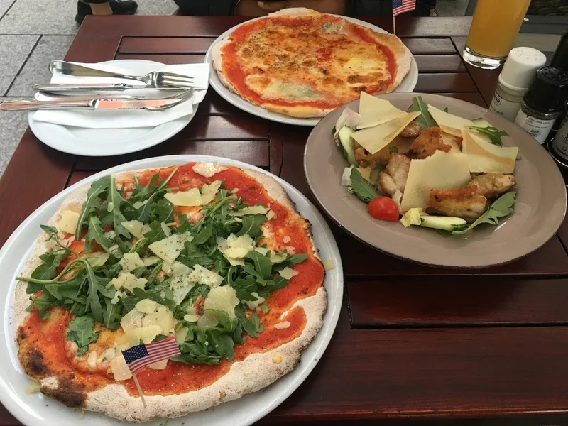 SENZANOME Cucina Italiana