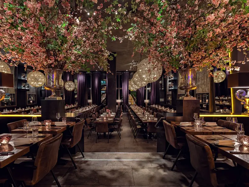 MEERBAR | Restaurant, Bar & Lounge im Düsseldorfer Medienhafen