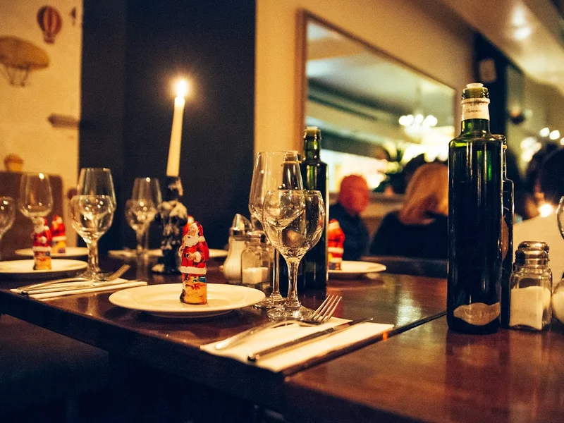 Basil's Restaurant & Bar