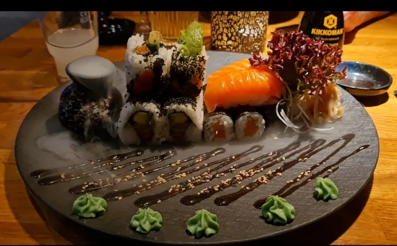Gin Sushi & Bar