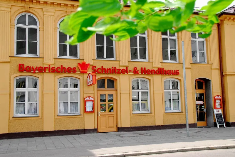 Bayerisches Schnitzel- & Hendlhaus Pasing