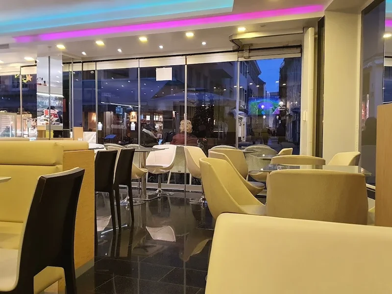 Eis Café Roma