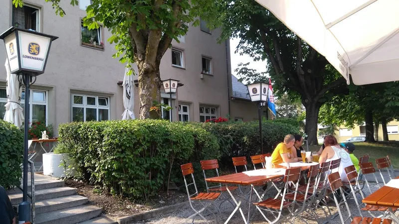 Gasthaus zum Maibaum