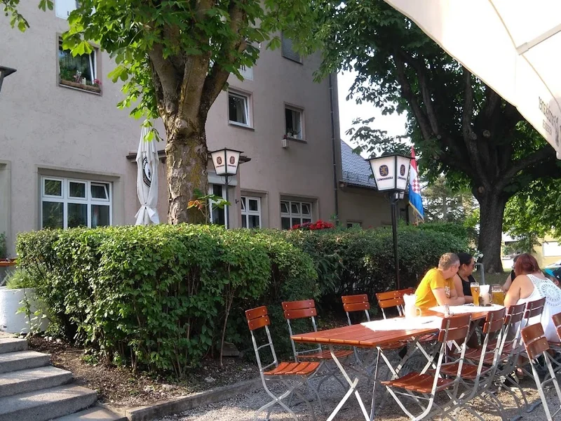 Gasthaus zum Maibaum